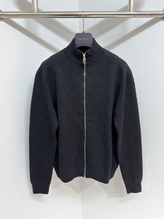 Louis V мъжка горница