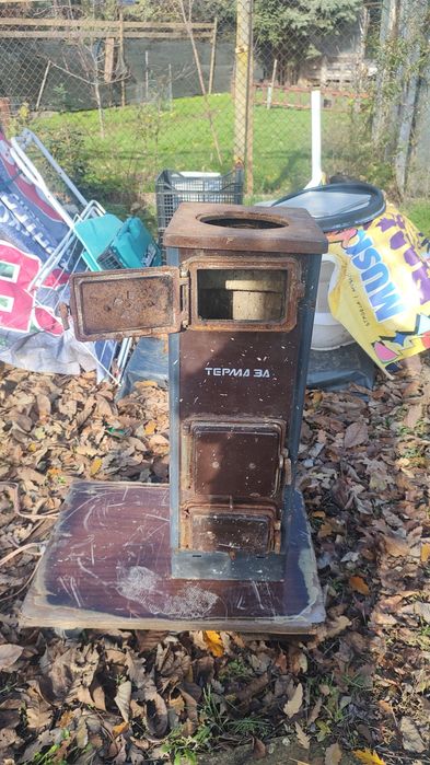 Запазена печка на дърва