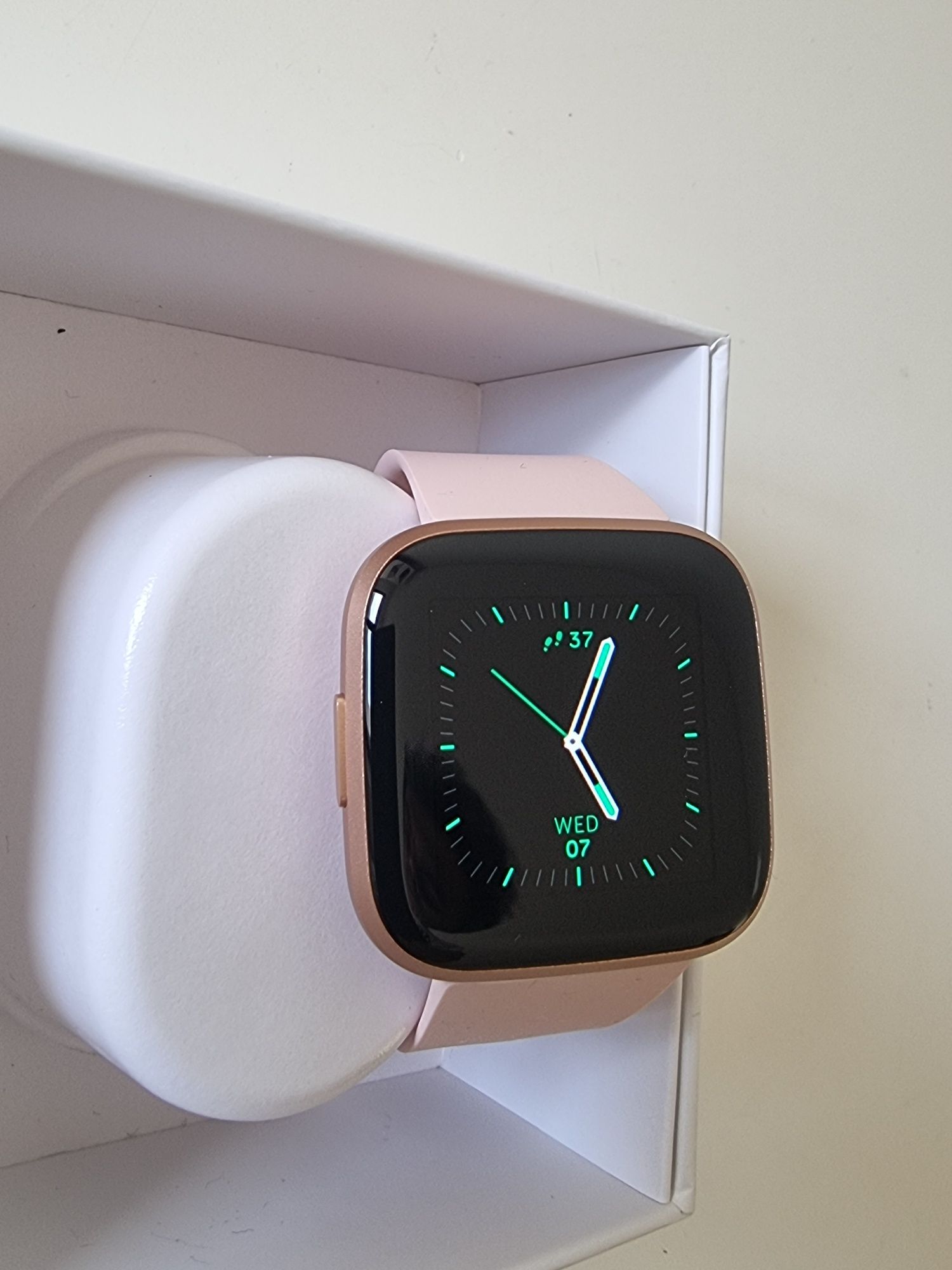 Часовник Smartwatch Fitbit Versa 2