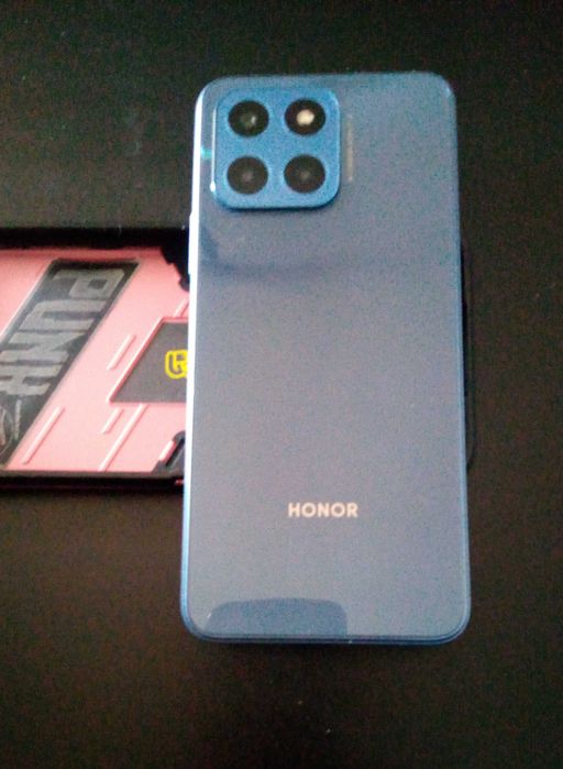Vând telefon Honor in stare perfecta