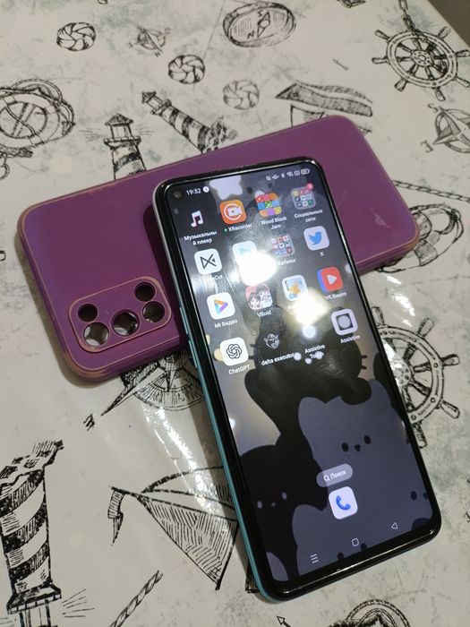 Продам Oppo A72 срочно.