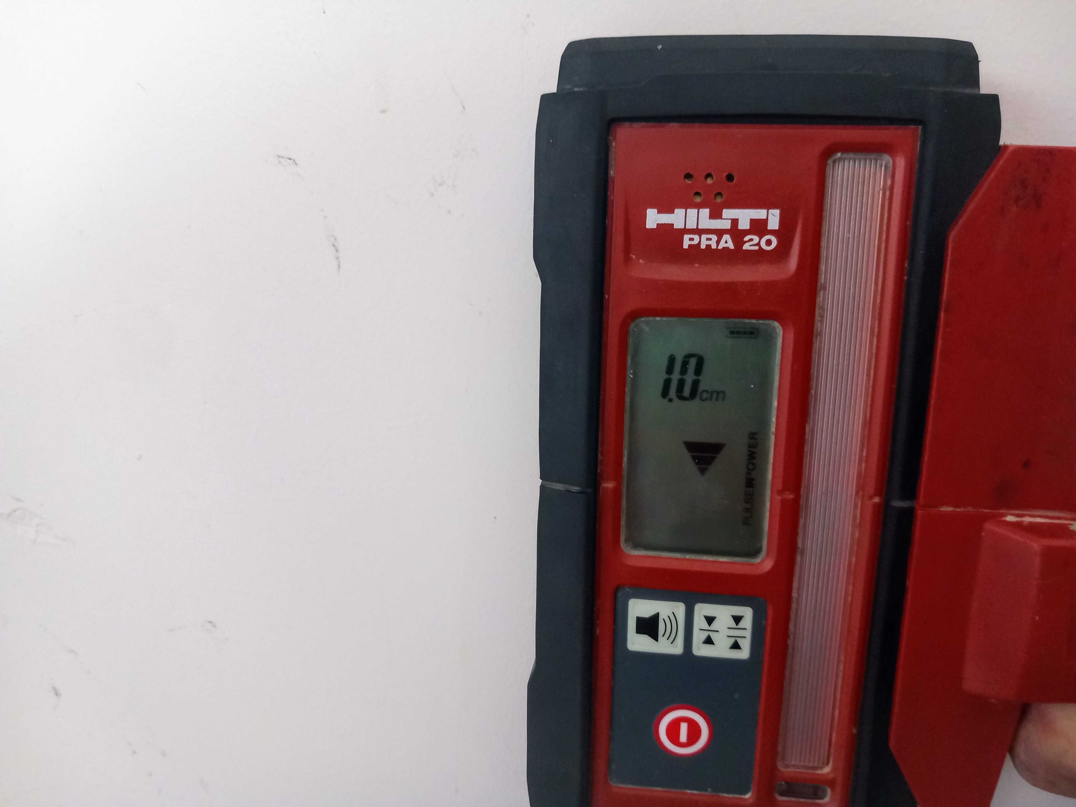 Ротационен лазарен нивелир Hilti PR 2-HS