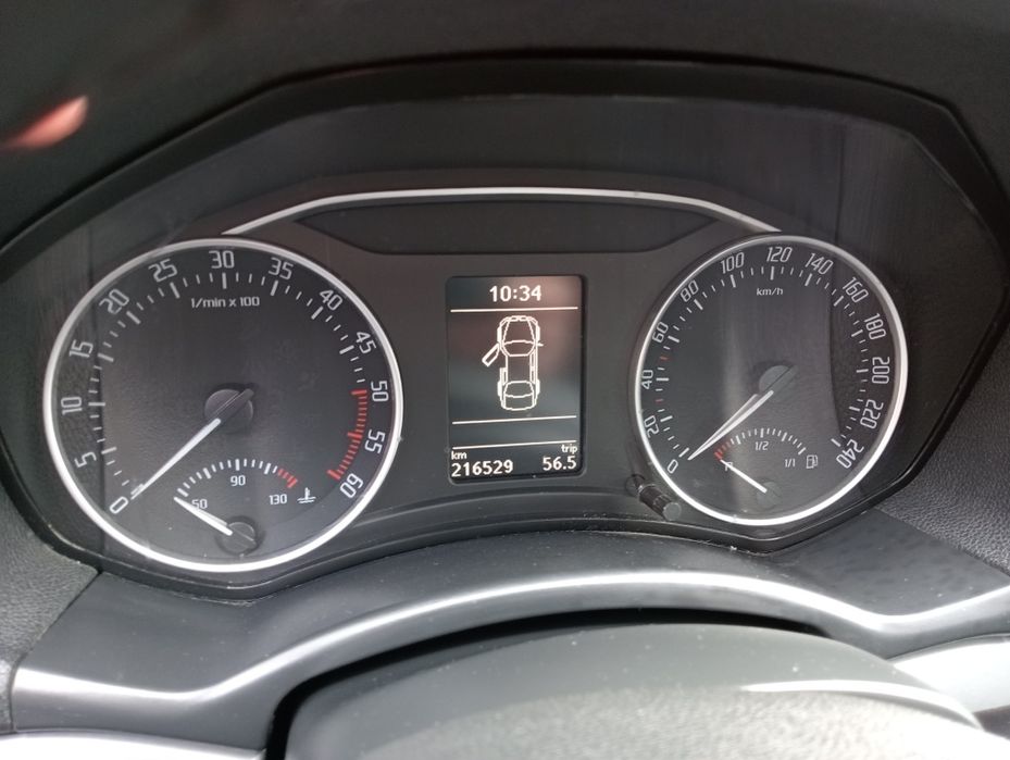 Vând skoda octavia 2013