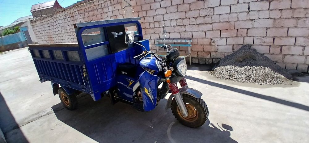 Лочин мотоцикл сотилади