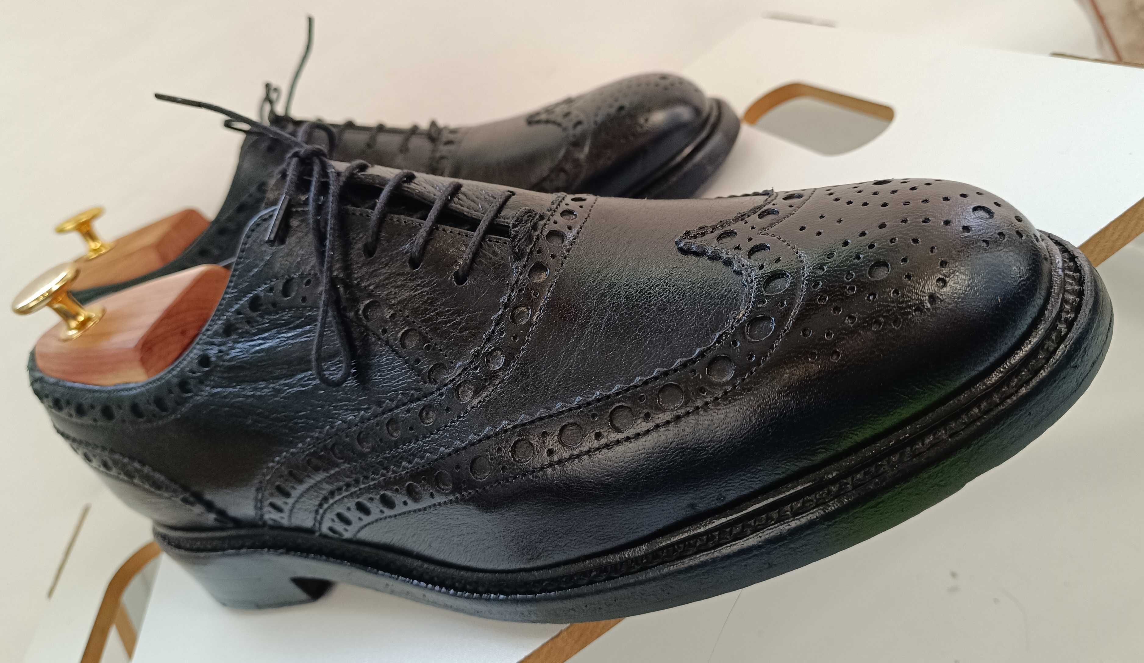 Pantofi oxford 43 brogue lucrati manual de lux Barker piele naturala