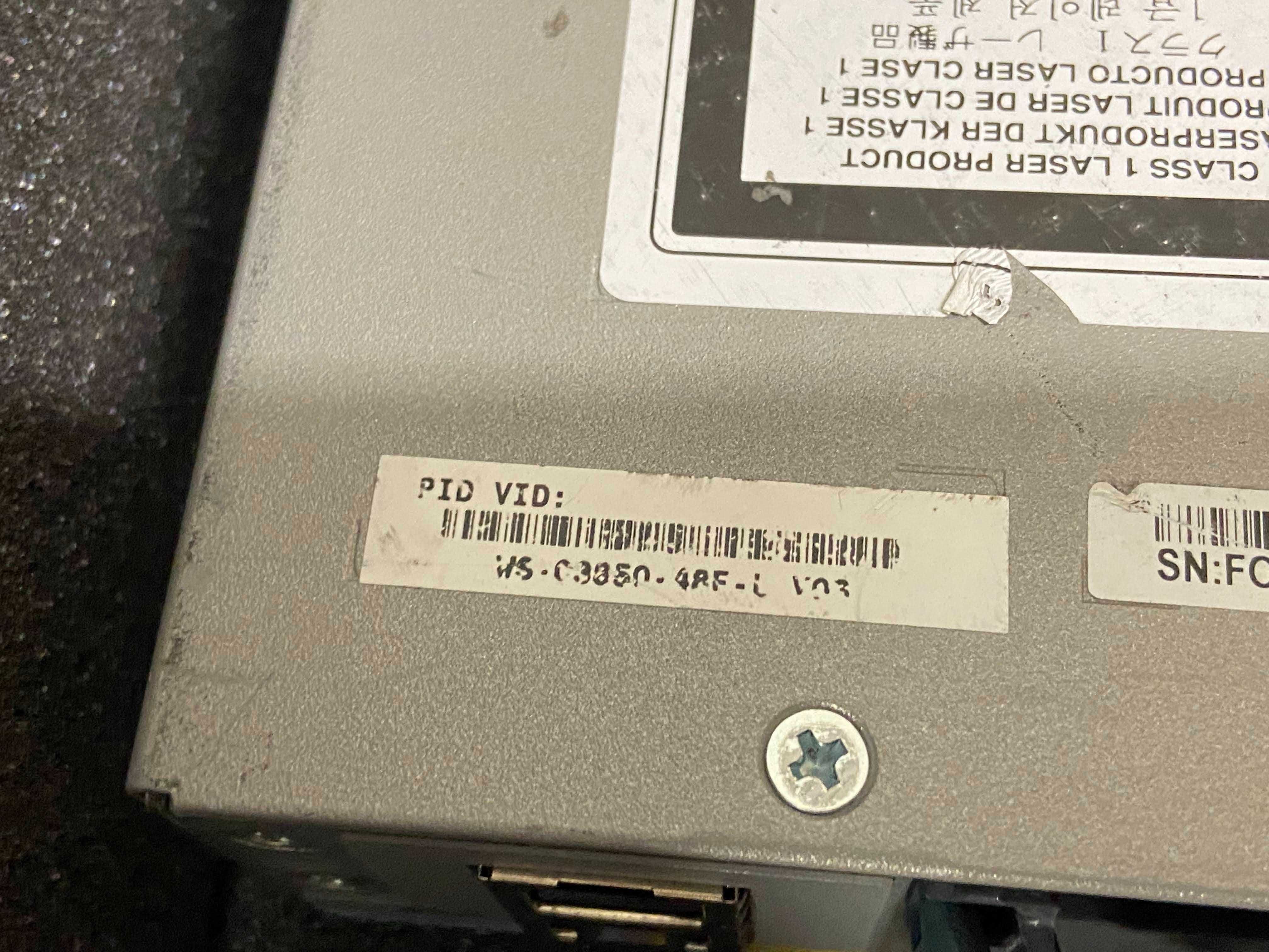Cisco Catalyst 3850 48 портов PoE+ switch суич 2x 10Gb + 2x 1100W PSU