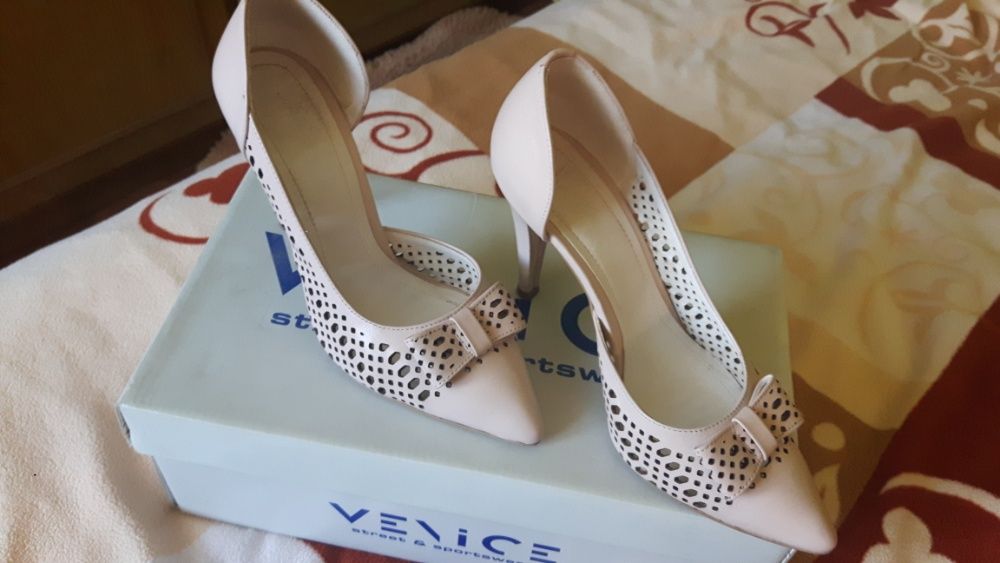 Pantofi piele naturala nude