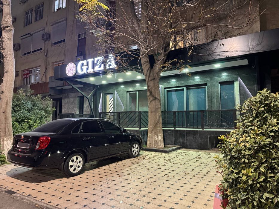 Аренда коммерческого помещения 200 м² Первая линия Хумо Арена мебелью