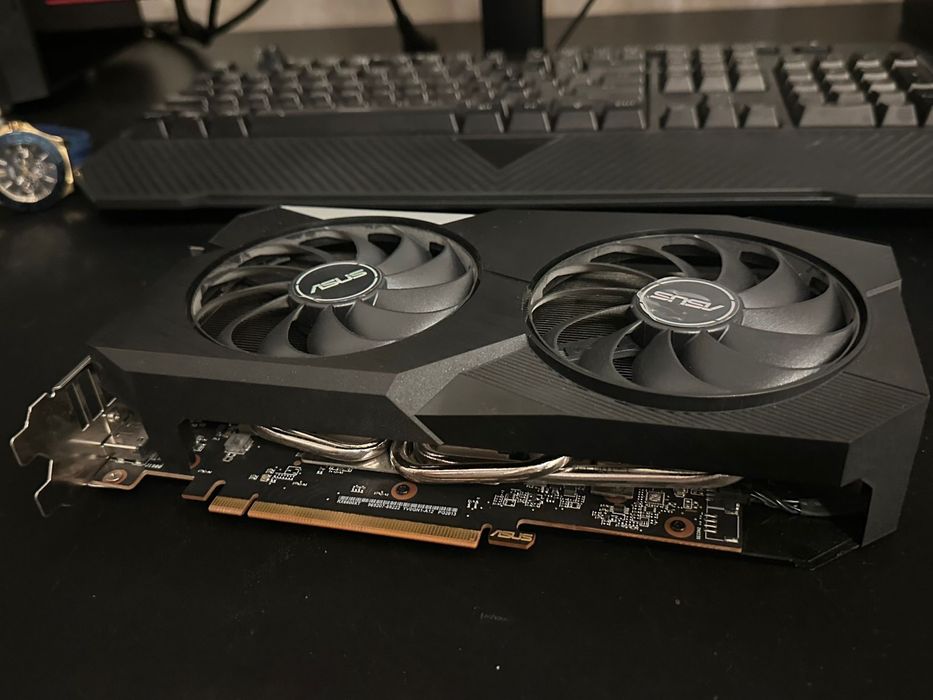 Placa video RX 6600 XT Asus Dual