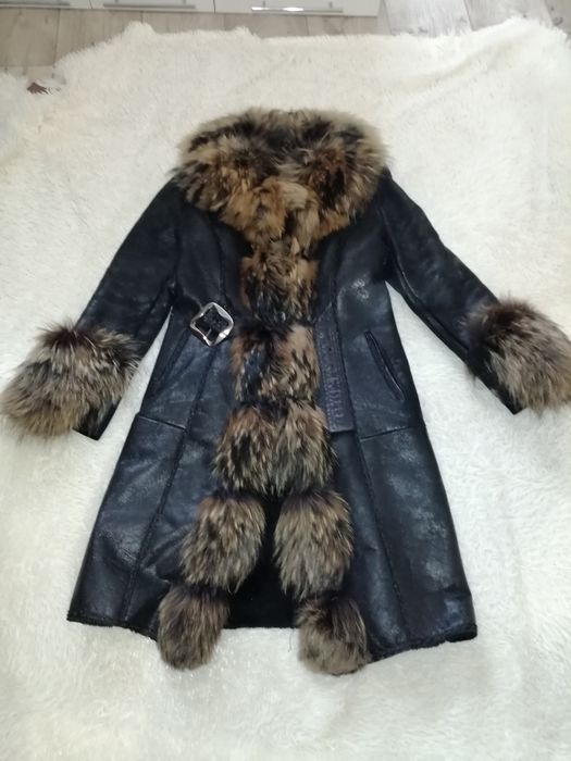 Женская дублёнка, натуральная кожа.