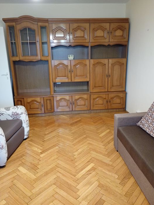 Apt 2 camere , mobilat , copertina pt masina