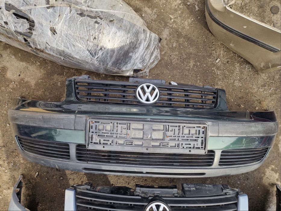 Передний бампер Volkswagen Passat B5