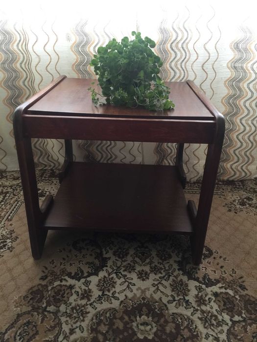 Comodă pentru televizor