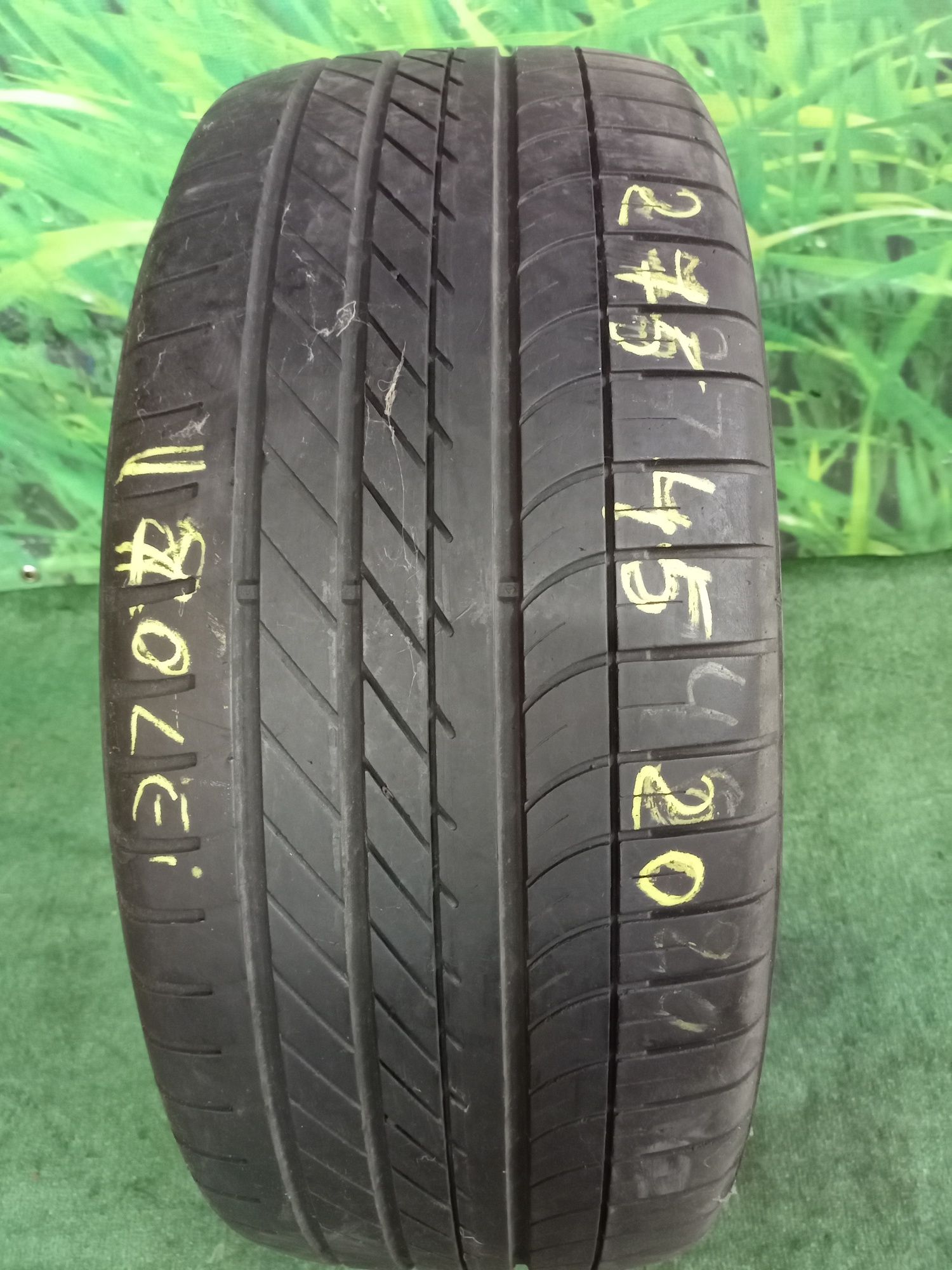 275 45 r20 Goodyear