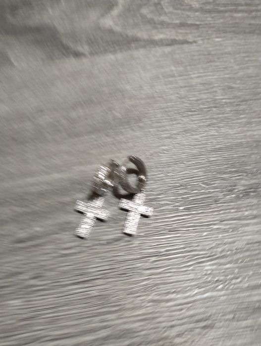 Cercei unisex cruciuliță