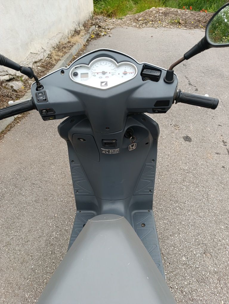 Продавам Хонда Дилън 150