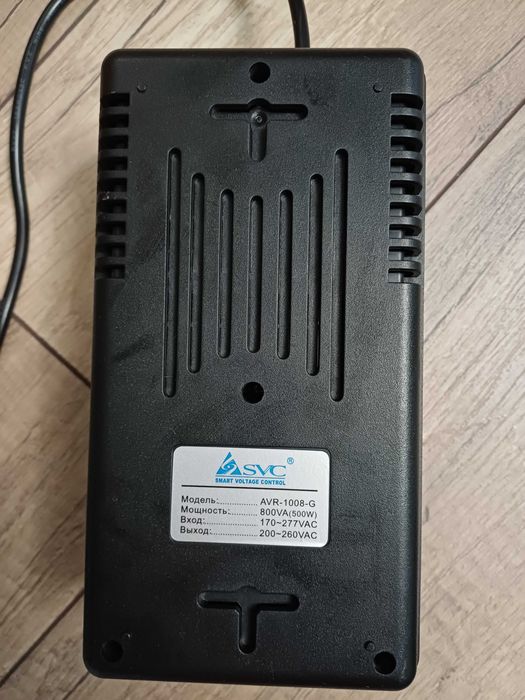 Стабилизатор напряжения SVC AVR-1008-G