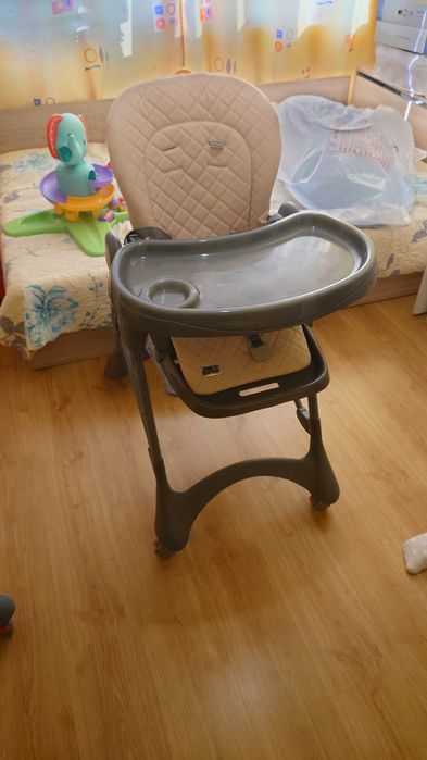 Столче за хранене на дете