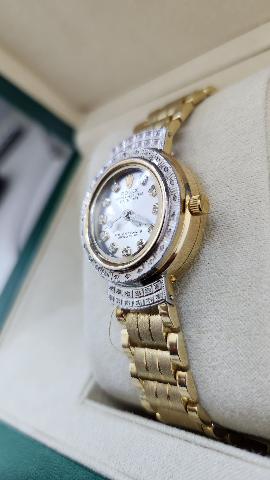Золотые часы Rolex с браслетом