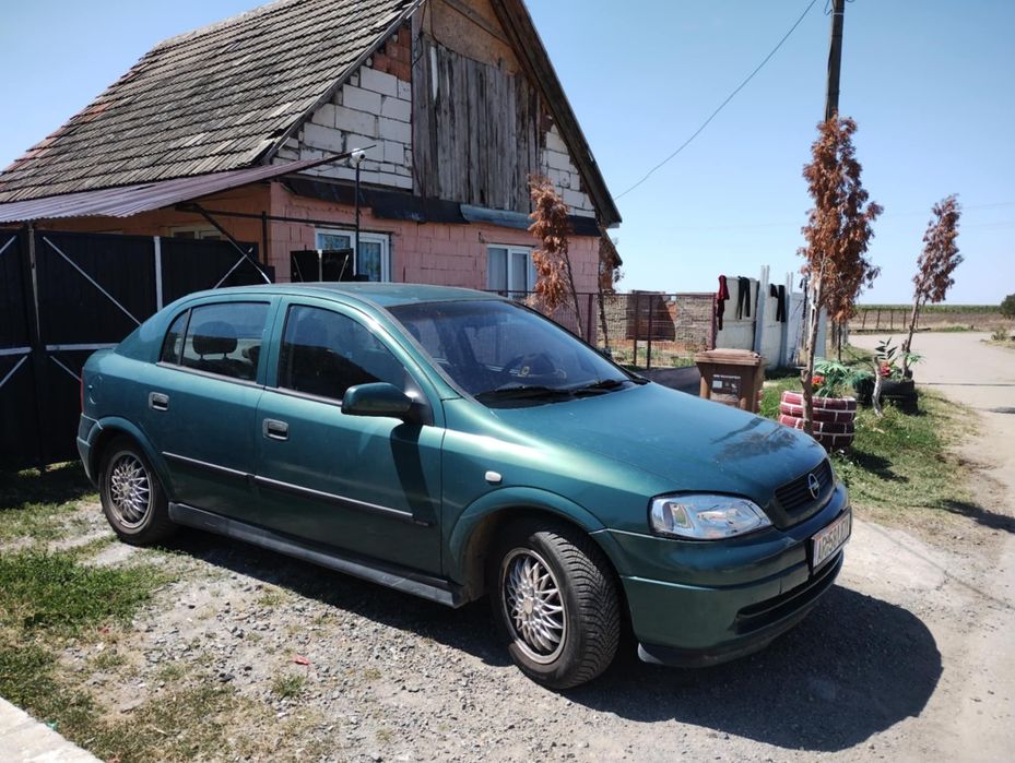 Vând masina Opel astra