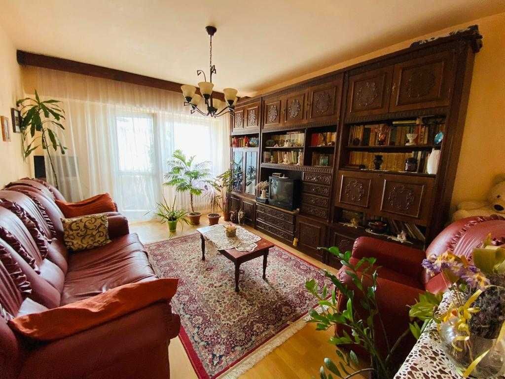 Ultracentral, Apartament 3 camere Luminos