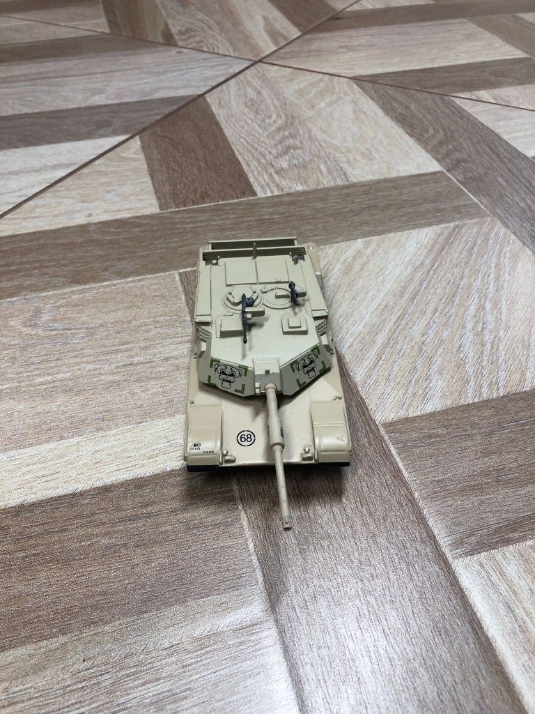 Macheta tanc M1 Abrams 1/72