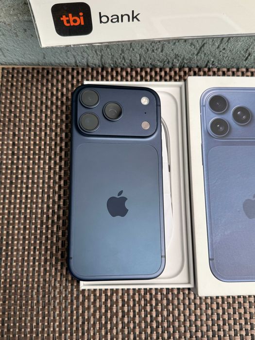 Гаранция! iPhone 17 Pro Deep blue Лизинг от 88лв/м син 10 зареждания