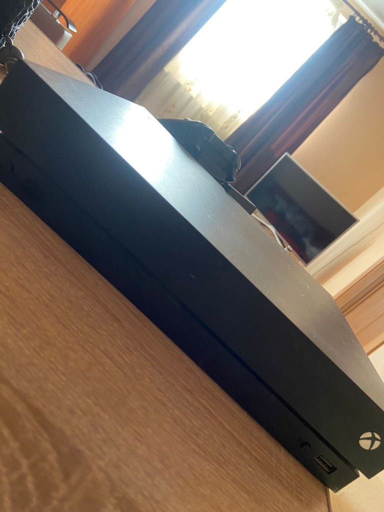 Vand xbox one x 1t