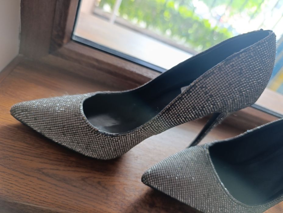 Обувки дамски с камъчета Steve Madden