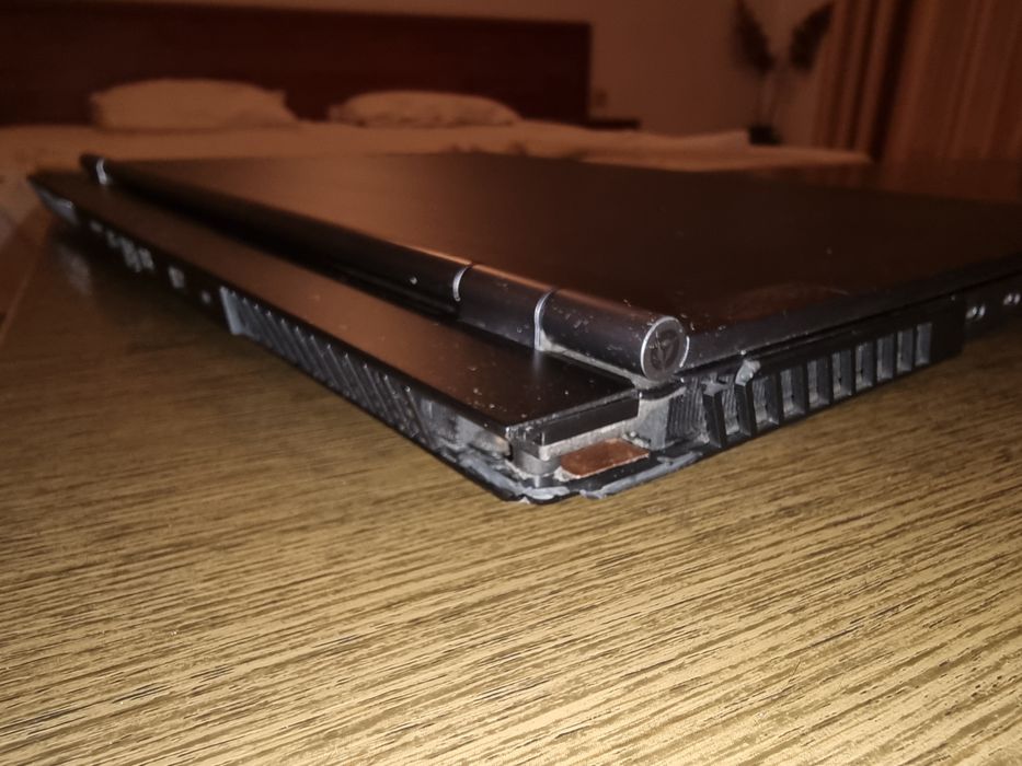 Lenovo Legion 7 15IMH05-i7 10gen,4K,RTX 2080 SUPR 8GB,16GBram,1TB NVMe