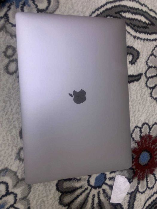 MacBook Pro Ram 32 GB 1 TB SSD 15 inch 2018