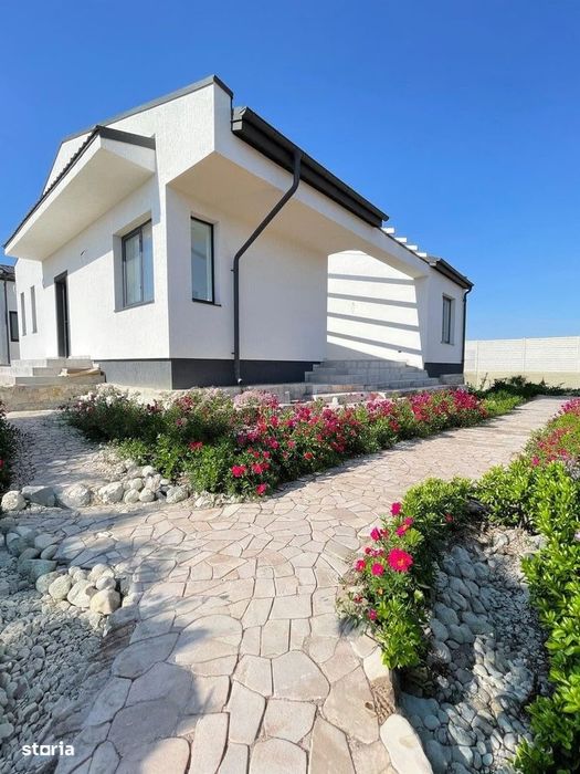 Casa individuala - Str. Miorita - 4 camere - Teren 450 mp