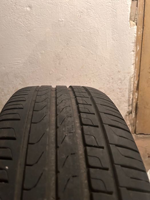 Vand cauciucuri pirelli 235/40/19