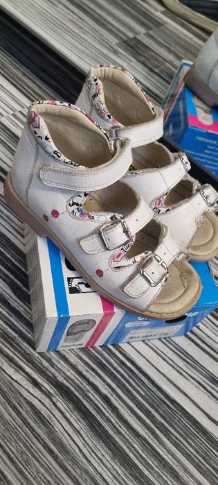 Sandale ortopedice fete