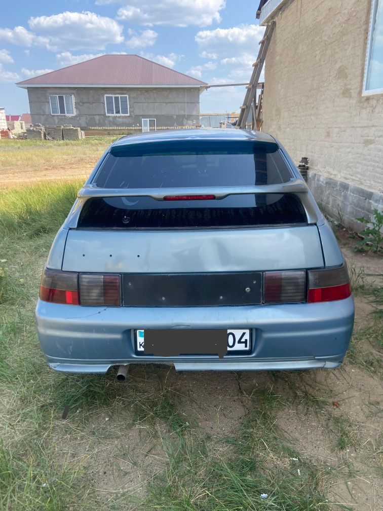 Lada(ВАЗ)2112серый  2004 год