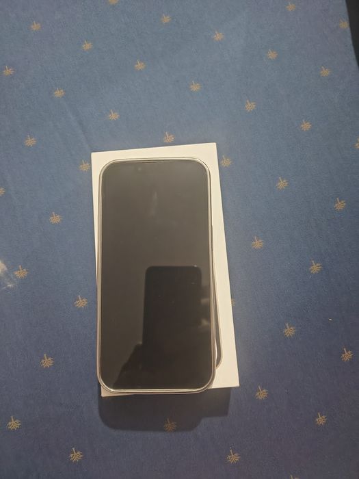 iPhone 14 128 GB. Pe alb arăt foarte bine sănătate baterie 88