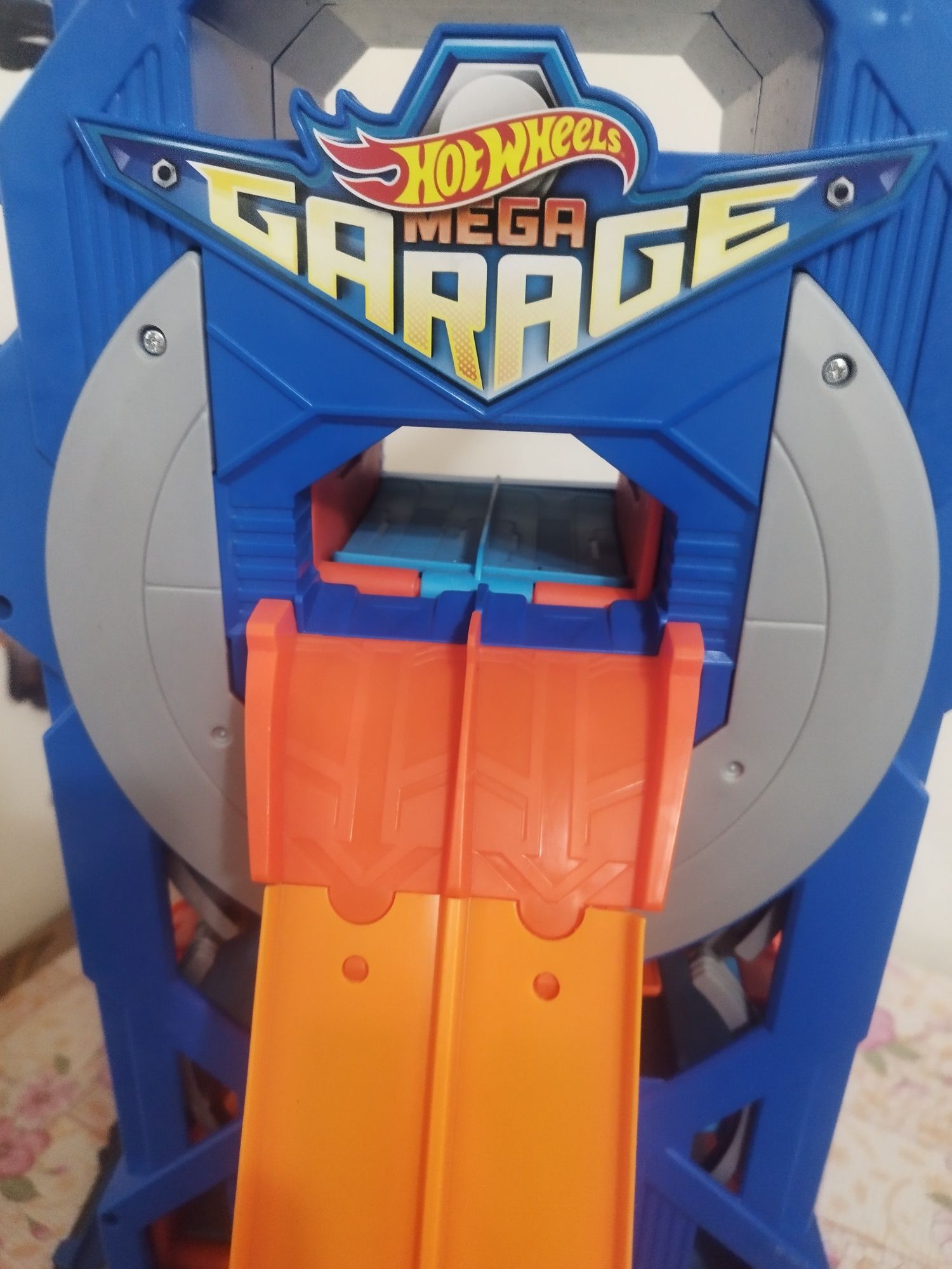 Mega garaj hot wheels