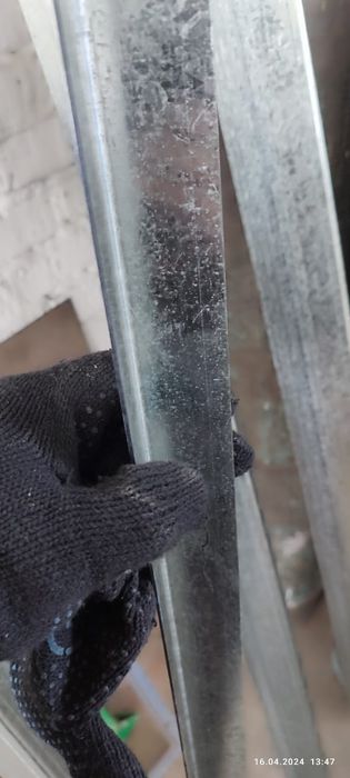 Продам уголок оцинкованный