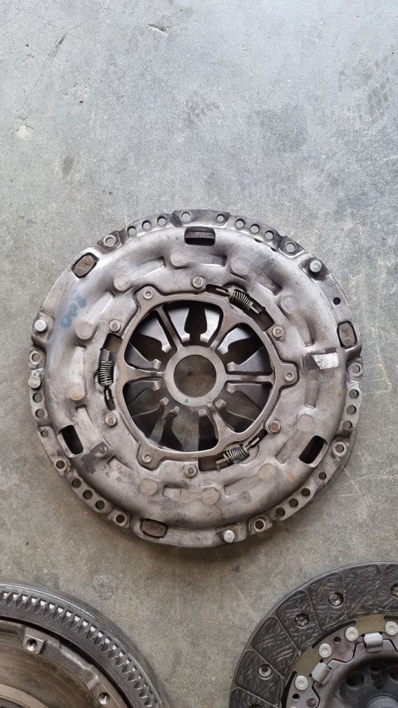 Kit ambreaj vw transporter T5 2.0 tdi Kit ambreaj vw transporte T6 2.0