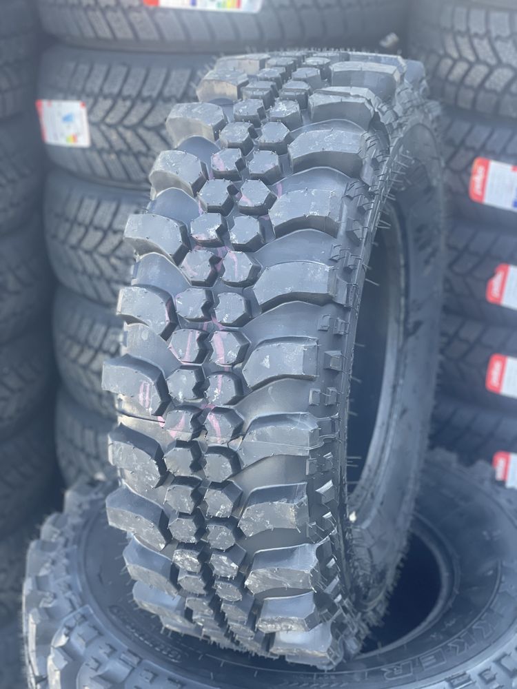 265 75 16 Equipe Trekker  Simex Off road (resapat)