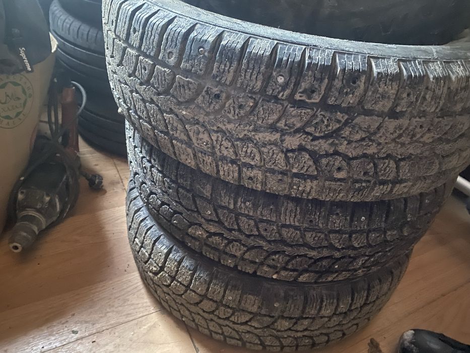 Продам зимни шины