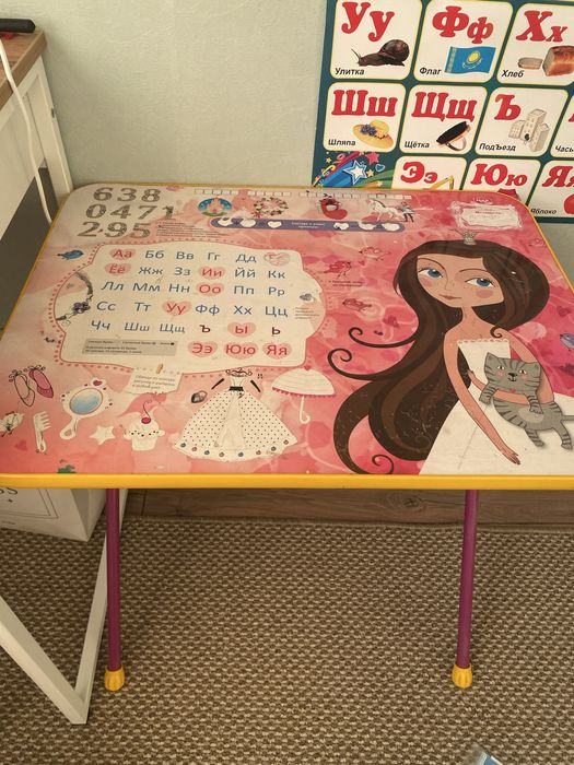 Стол со стулом для девочки
