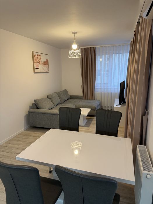 Inchiriez apartament in ARED