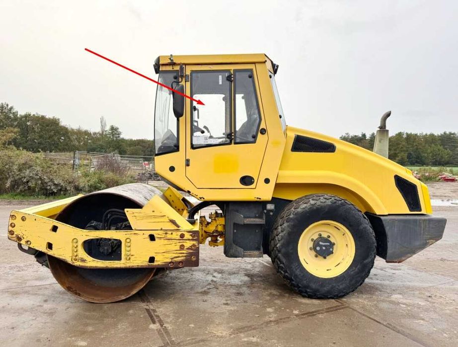 Parbriz/Geam/Luneta pt Bomag BW216PDH-4,BW219D-4,BW219DH-4,BW219PDH-4