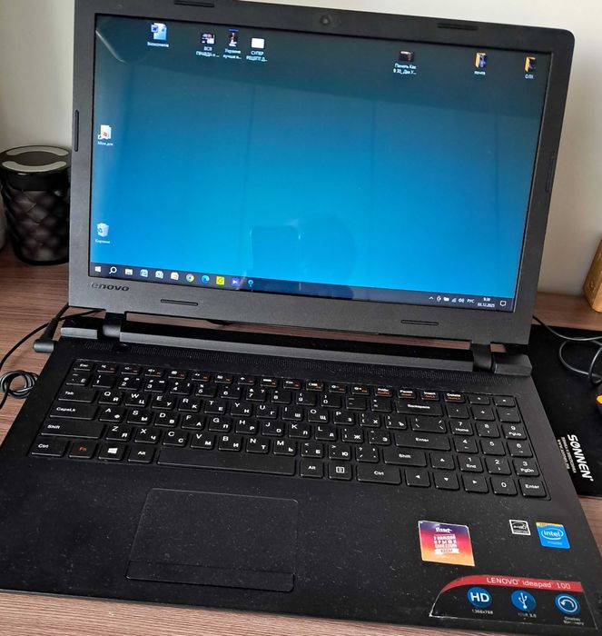 Ноутбук Lenovo ideapad 100 в хорошем состоянии полностью исправен.