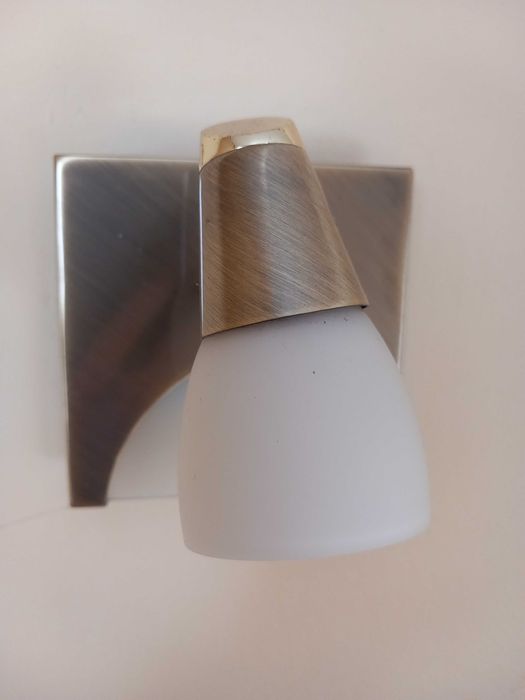 Стъклени спот лампи