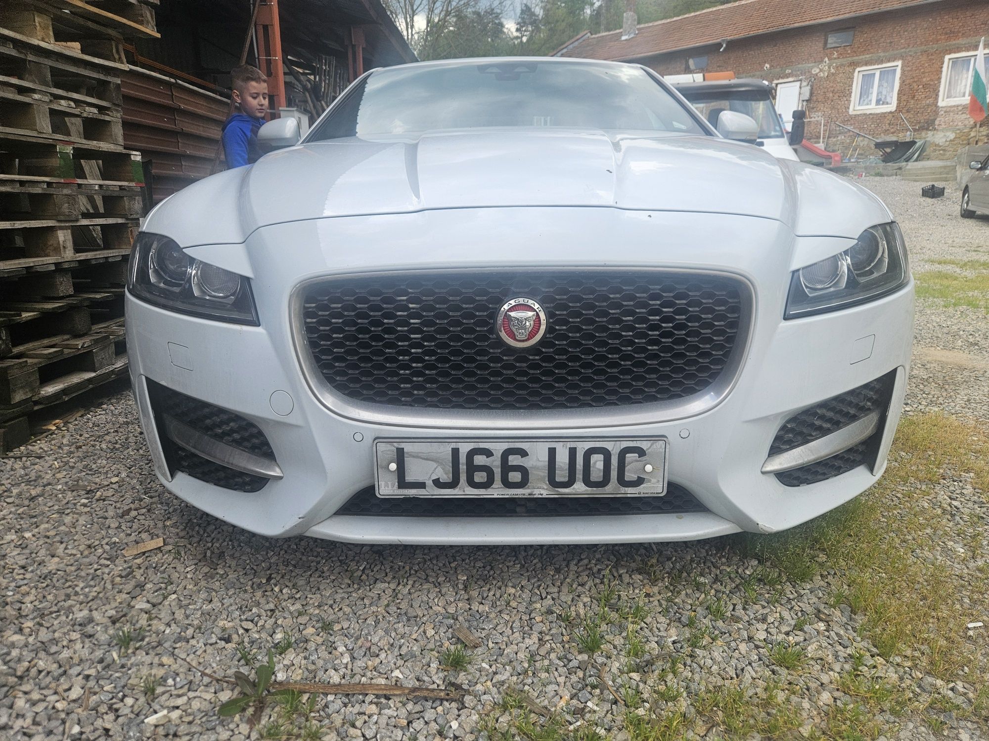Предна броня за Jaguar Xf R-sport