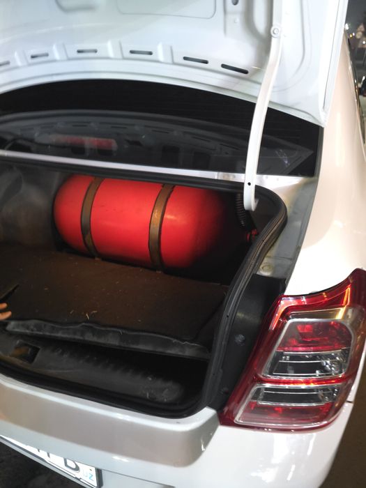 Cobalt 2022 avtamat 4 pazitsiya metan gaz navarod  shumka qilingan