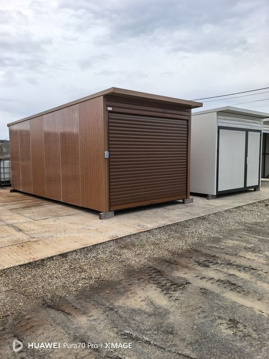 Произвежда гаражни клетки от термопанели