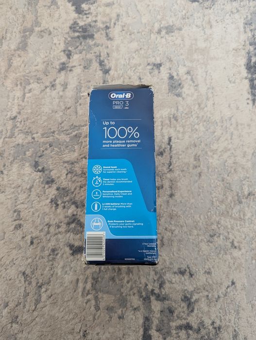 Periuța Dinți Oral B Pro 3 - Noi -